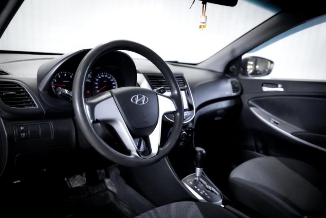 Hyundai Solaris I с пробегом 2014 года, цена 800 000 рублей, 142475 км, хэтчбек, Автокод Объявления