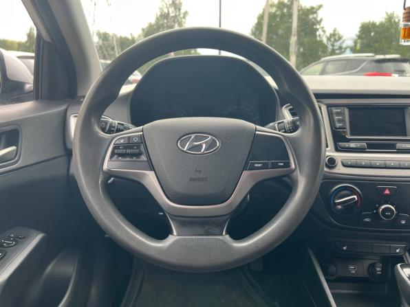 Hyundai Solaris II с пробегом 2019 года, цена 1 400 000 рублей, 143030 км, седан, Автокод Объявления