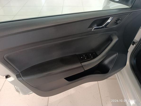 Skoda Rapid I с пробегом 2015 года, цена 950 000 рублей, 143659 км, лифтбек, Автокод Объявления