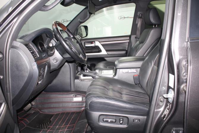 Toyota Land Cruiser 200 Series Рестайлинг 2 с пробегом 2020 года, цена 9 300 000 рублей, 108940 км, внедорожник, Автокод Объявления