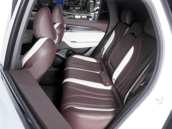 Geely Monjaro I с пробегом 2023 года, цена 2 750 000 рублей, 102485 км, внедорожник, Автокод Объявления