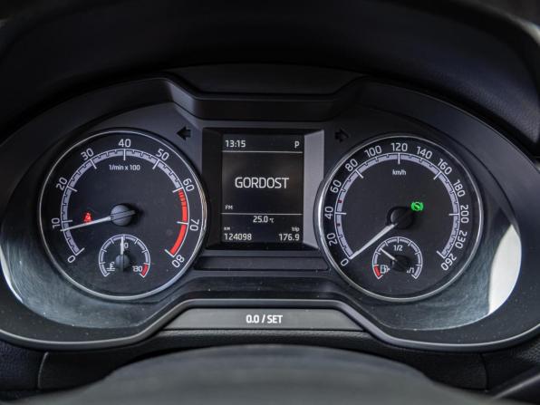 Skoda Octavia III (A7) Рестайлинг с пробегом 2018 года, цена 1 805 000 рублей, 124098 км, лифтбек, Автокод Объявления