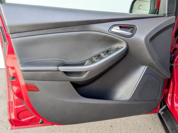 Ford Focus III с пробегом 2012 года, цена 870 000 рублей, 159181 км, хэтчбек, Автокод Объявления
