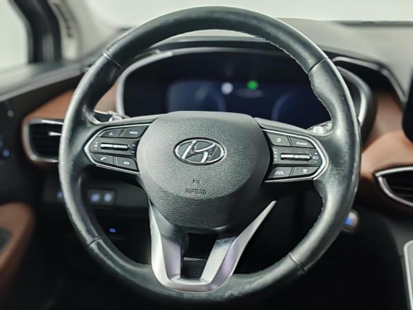 Hyundai Santa Fe IV Рестайлинг с пробегом 2021 года, цена 3 649 000 рублей, 99739 км, внедорожник, Автокод Объявления