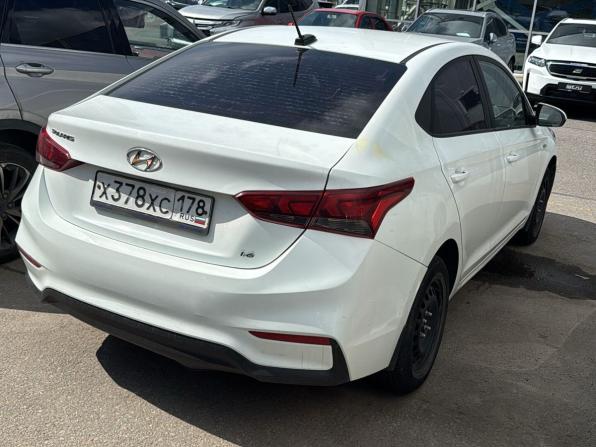 Hyundai Solaris II с пробегом 2017 года, цена 699 000 рублей, 247039 км, седан, Автокод Объявления