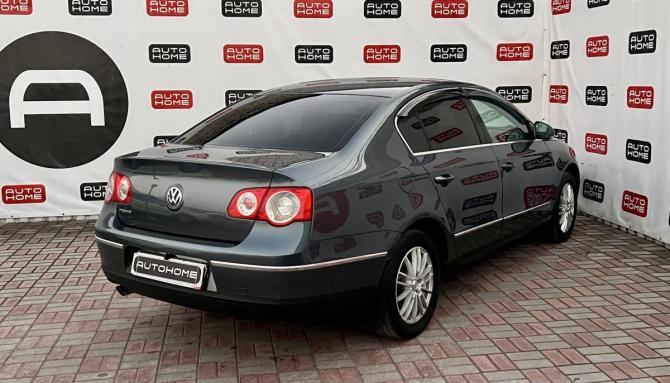 Volkswagen Passat B6 с пробегом 2010 года, цена 650 000 рублей, 229168 км, седан, Автокод Объявления