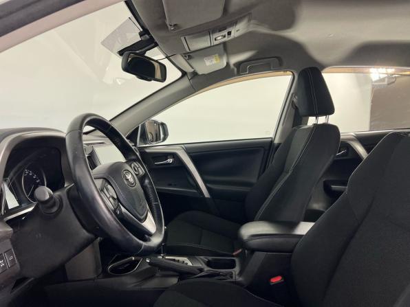 Toyota RAV4 IV (XA40) Рестайлинг с пробегом 2017 года, цена 2 299 000 рублей, 191000 км, внедорожник, Автокод Объявления