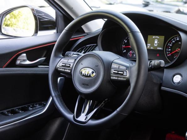 Kia Stinger I с пробегом 2019 года, цена 2 390 000 рублей, 90582 км, лифтбек, Автокод Объявления