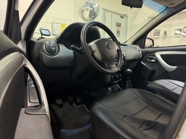 Nissan Terrano III (D10) с пробегом 2014 года, цена 1 050 000 рублей, 95857 км, внедорожник, Автокод Объявления