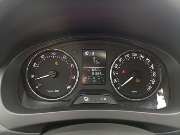 Skoda Rapid I с пробегом 2014 года, цена 935 000 рублей, 161698 км, лифтбек, Автокод Объявления