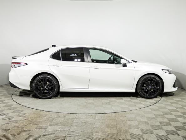 Toyota Camry VIII (XV70) с пробегом 2020 года, цена 2 450 000 рублей, 83102 км, седан, Автокод Объявления