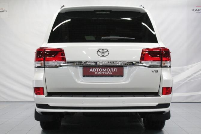 Toyota Land Cruiser 200 Series Рестайлинг 2 с пробегом 2020 года, цена 12 500 000 рублей, 3800 км, внедорожник, Автокод Объявления