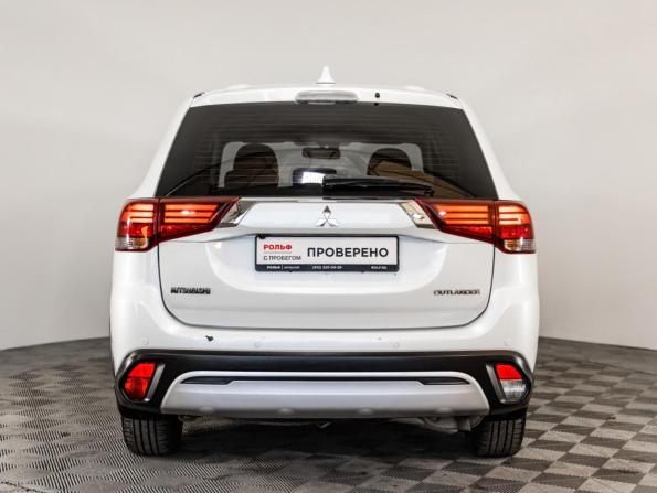 Mitsubishi Outlander III Рестайлинг 3 с пробегом 2020 года, цена 1 699 000 рублей, 173726 км, внедорожник, Автокод Объявления