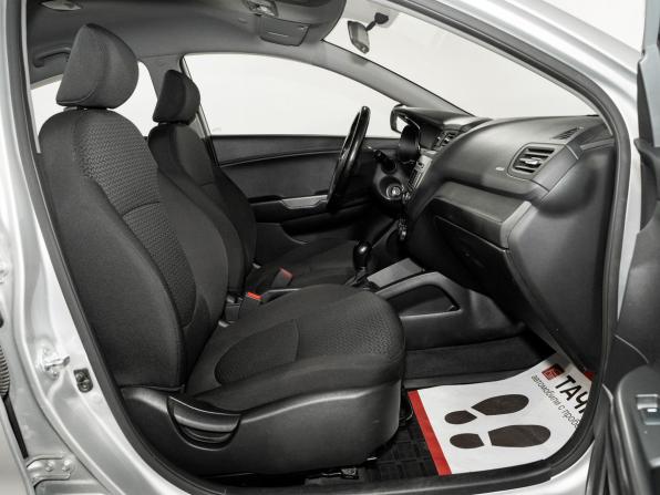 Kia Rio III Рестайлинг с пробегом 2017 года, цена 1 090 000 рублей, 52832 км, седан, Автокод Объявления