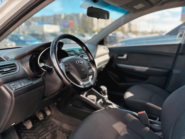 Kia Rio III Рестайлинг с пробегом 2016 года, цена 844 000 рублей, 123720 км, седан, Автокод Объявления