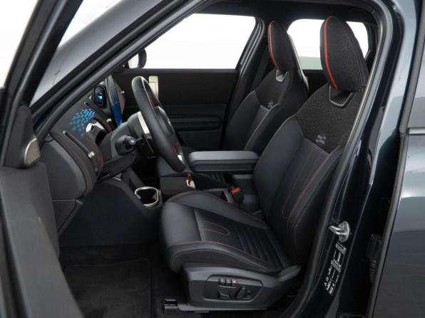 Mini Countryman III с пробегом 2023 года, цена 6 699 050 рублей, 7644 км, внедорожник, Автокод Объявления