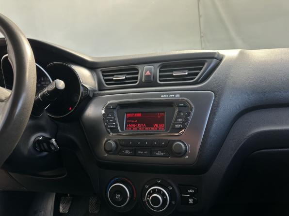 Kia Rio III с пробегом 2012 года, цена 669 000 рублей, 242276 км, седан, Автокод Объявления