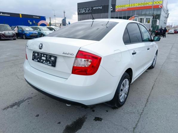 Skoda Rapid I с пробегом 2016 года, цена 949 995 рублей, 112804 км, лифтбек, Автокод Объявления