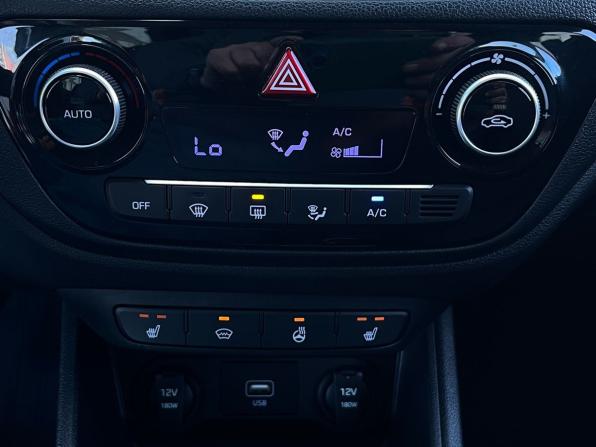 Hyundai Solaris II с пробегом 2019 года, цена 1 250 000 рублей, 102210 км, седан, Автокод Объявления