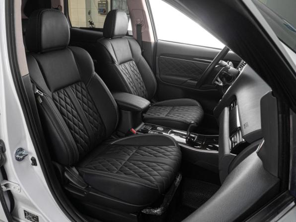 Mitsubishi Outlander III Рестайлинг 3 с пробегом 2022 года, цена 3 710 000 рублей, 6357 км, внедорожник, Автокод Объявления