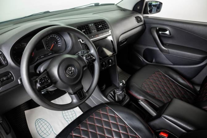 Volkswagen Polo V с пробегом 2014 года, цена 929 000 рублей, 166500 км, седан, Автокод Объявления