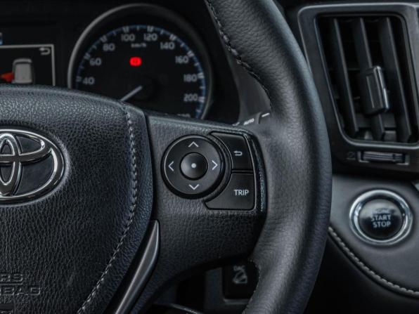 Toyota RAV4 IV (XA40) Рестайлинг с пробегом 2018 года, цена 2 398 000 рублей, 137908 км, внедорожник, Автокод Объявления
