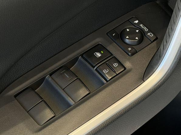 Toyota RAV4 V (XA50) с пробегом 2022 года, цена 2 900 000 рублей, 103000 км, внедорожник, Автокод Объявления