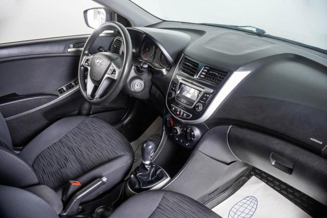 Hyundai Solaris I Рестайлинг с пробегом 2015 года, цена 849 000 рублей, 173000 км, седан, Автокод Объявления