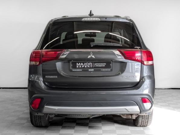 Mitsubishi Outlander III Рестайлинг 2 с пробегом 2018 года, цена 1 925 000 рублей, 117278 км, внедорожник, Автокод Объявления