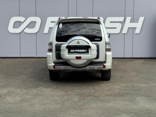 Mitsubishi Pajero IV Рестайлинг 1 с пробегом 2013 года, цена 1 649 000 рублей, 230261 км, внедорожник, Автокод Объявления