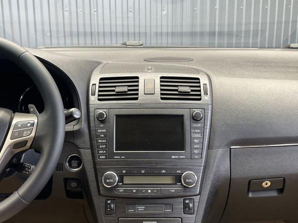 Toyota Avensis III с пробегом 2009 года, цена 997 000 рублей, 272000 км, седан, Автокод Объявления