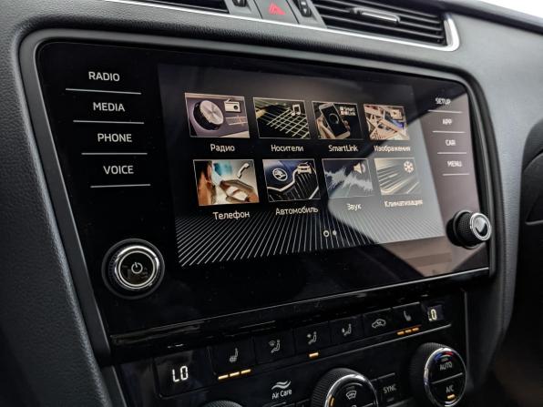 Skoda Octavia III (A7) Рестайлинг с пробегом 2019 года, цена 1 825 000 рублей, 104479 км, лифтбек, Автокод Объявления