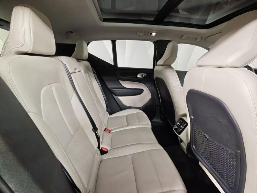 Volvo XC40 I Москва  - изображение 16