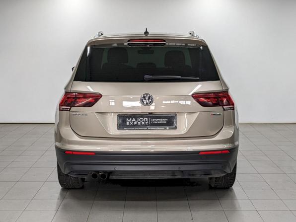 Volkswagen Tiguan II с пробегом 2019 года, цена 2 490 000 рублей, 80700 км, внедорожник, Автокод Объявления