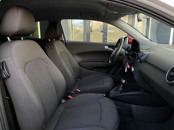 Audi A1 I (8X) с пробегом 2012 года, цена 1 039 000 рублей, 100708 км, хэтчбек, Автокод Объявления