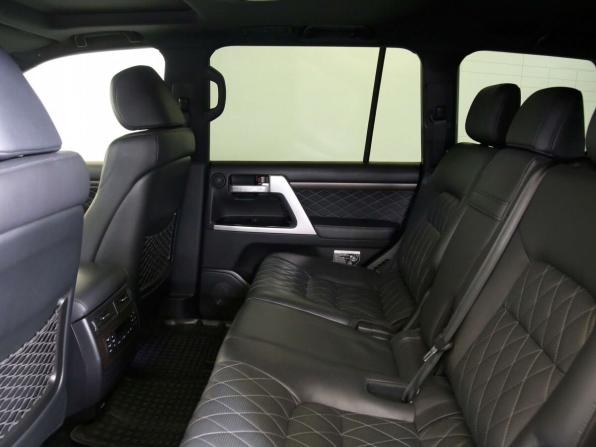 Toyota Land Cruiser 200 Series Рестайлинг 2 с пробегом 2018 года, цена 8 300 000 рублей, 78495 км, внедорожник, Автокод Объявления