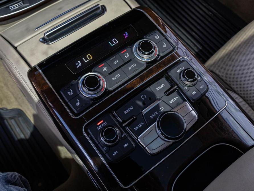 Audi A8 III (D4) Рестайлинг Краснодар  - изображение 24