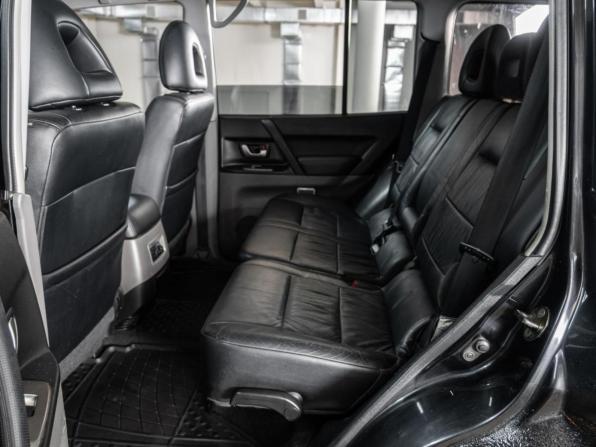 Mitsubishi Pajero III Рестайлинг с пробегом 2005 года, цена 1 060 000 рублей, 205530 км, внедорожник, Автокод Объявления