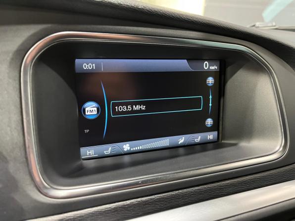 Volvo V40 II с пробегом 2014 года, цена 1 030 000 рублей, 125500 км, хэтчбек, Автокод Объявления