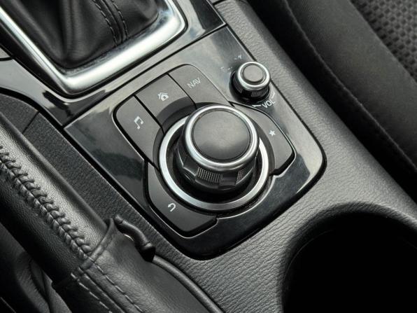 Mazda 3 III (BM) Рестайлинг с пробегом 2017 года, цена 1 229 000 рублей, 237702 км, седан, Автокод Объявления