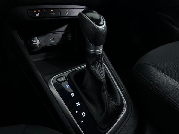 Hyundai Solaris II Рестайлинг с пробегом 2022 года, цена 1 597 000 рублей, 121158 км, седан, Автокод Объявления