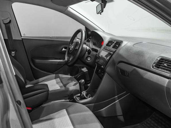 Volkswagen Polo V с пробегом 2012 года, цена 545 000 рублей, 195073 км, седан, Автокод Объявления