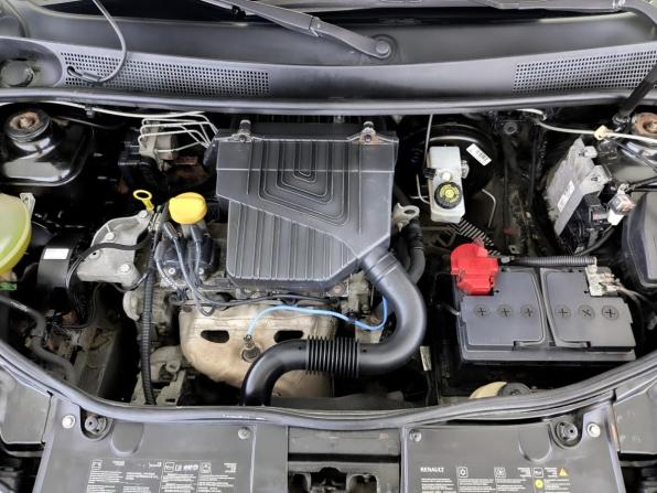 Renault Sandero II с пробегом 2015 года, цена 635 000 рублей, 190557 км, хэтчбек, Автокод Объявления