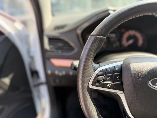 Lada (ВАЗ) Vesta I Рестайлинг (NG) с пробегом 2023 года, цена 1 270 000 рублей, 67000 км, седан, Автокод Объявления