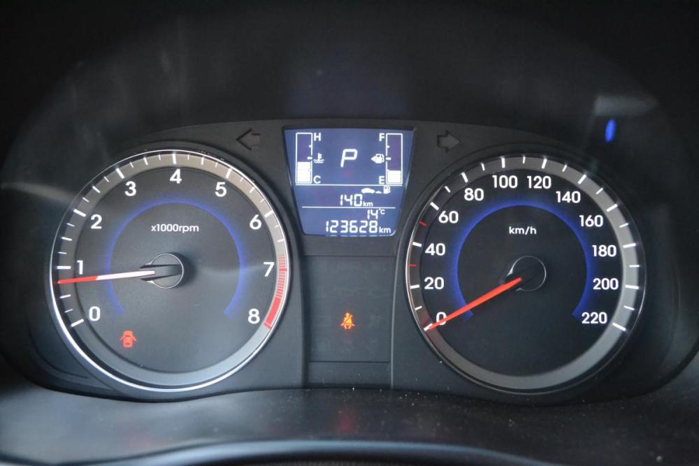 Hyundai Solaris I Рестайлинг Старый Оскол  - изображение 13
