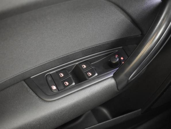 Audi A1 I (8X) с пробегом 2013 года, цена 1 259 900 рублей, 144259 км, хэтчбек, Автокод Объявления