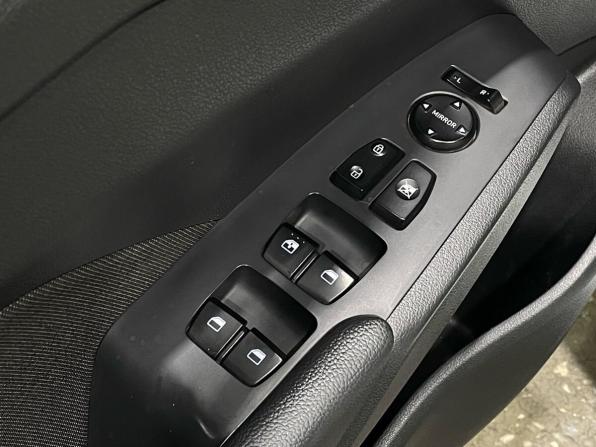Hyundai Solaris II с пробегом 2018 года, цена 1 320 000 рублей, 131902 км, седан, Автокод Объявления
