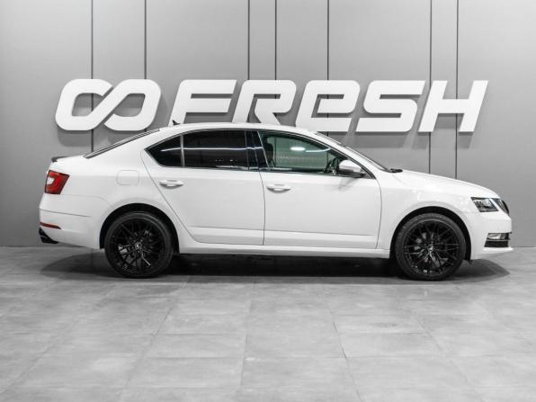 Skoda Octavia III (A7) с пробегом 2017 года, цена 1 450 000 рублей, 210222 км, лифтбек, Автокод Объявления