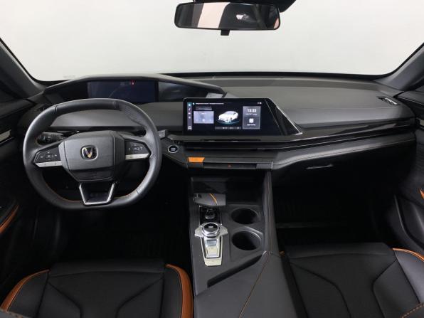 Changan UNI-V I с пробегом 2024 года, цена 2 597 000 рублей, 441 км, лифтбек, Автокод Объявления