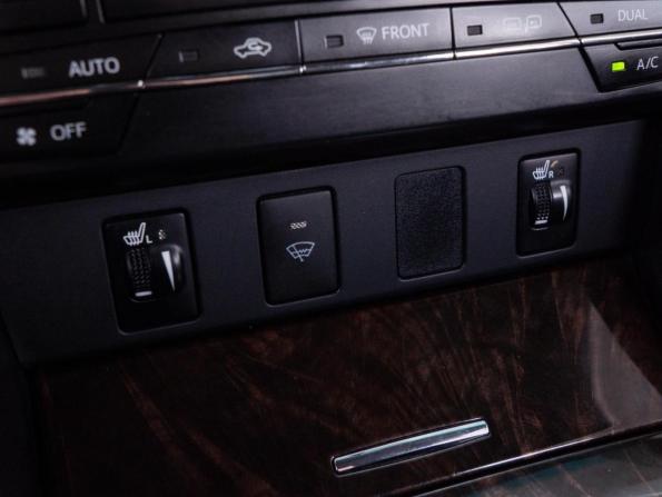 Toyota Camry VII (XV50) Рестайлинг с пробегом 2015 года, цена 2 100 000 рублей, 139876 км, седан, Автокод Объявления